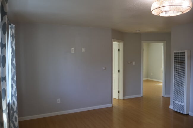 Building Photo - 770 Verano Ave