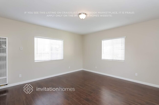Building Photo - 9471 La Salle Ave