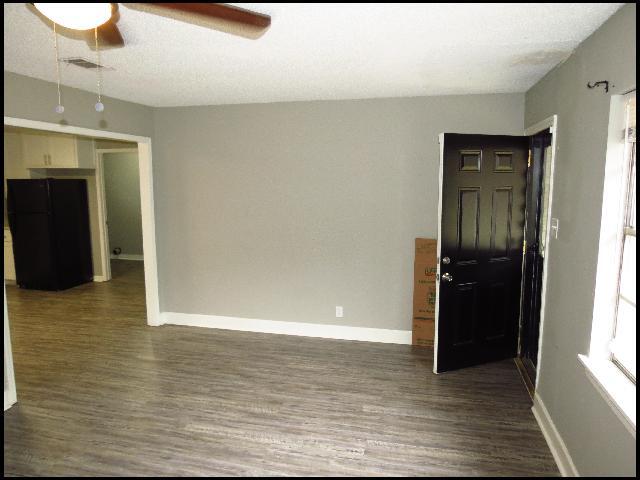 Building Photo - 5408 Halifax Dr