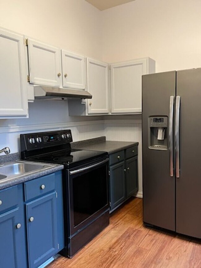 Building Photo - Newly update 3/1 bed and bath home for rent