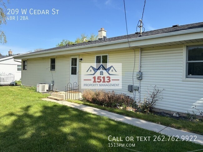 Building Photo - 209 W Cedar St