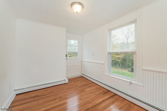 Building Photo - 55 Madison St