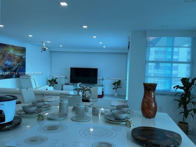 Building Photo - 18041 Biscayne Blvd