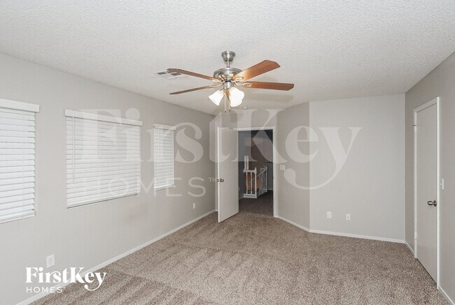 Building Photo - 261 Mattino Way