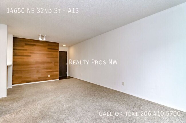 Building Photo - 14650 NE 32nd St