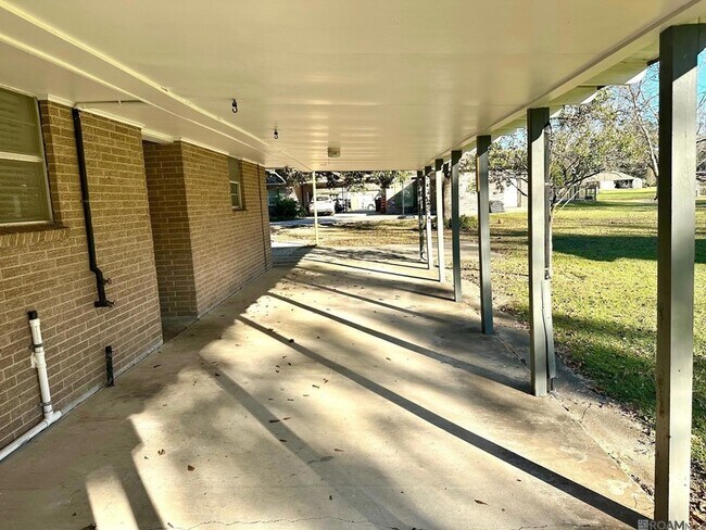 Building Photo - 43063 Black Bayou Rd