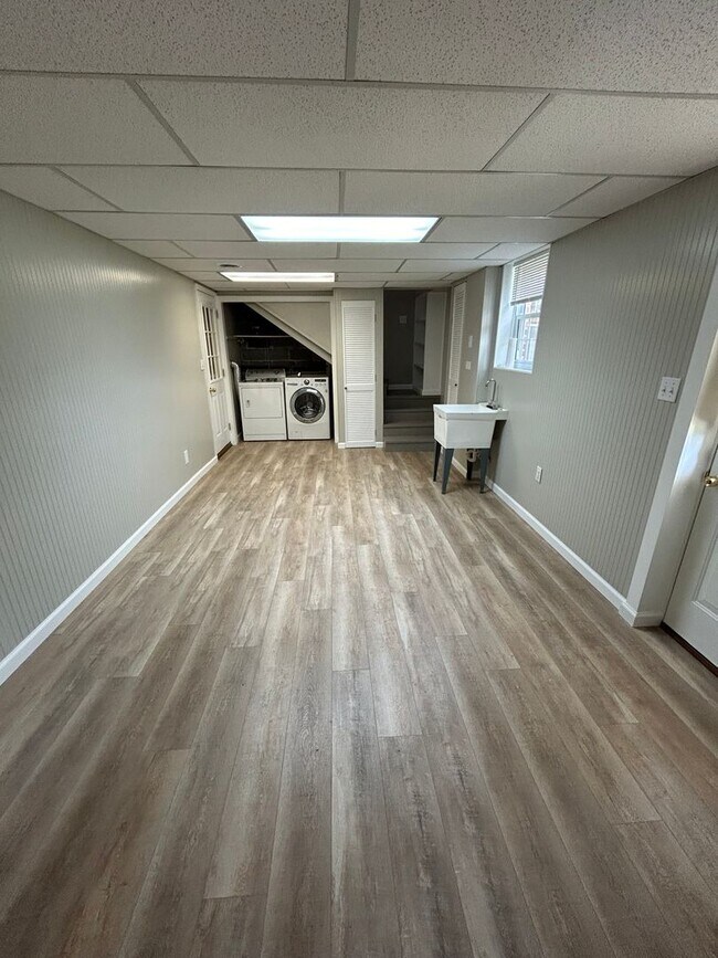 Building Photo - 29 Arrowhead Dr SE