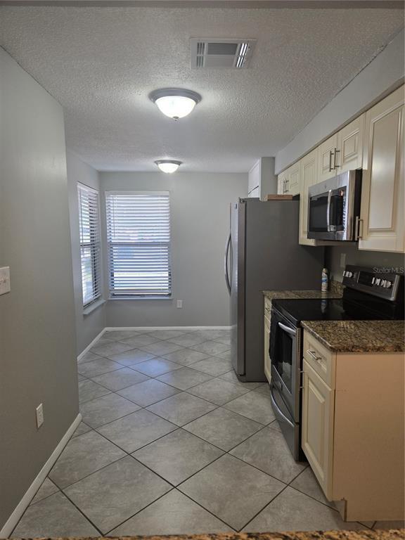 Building Photo - 787 Arthurs Ct