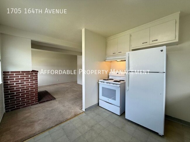 Building Photo - 1705 164th Ave