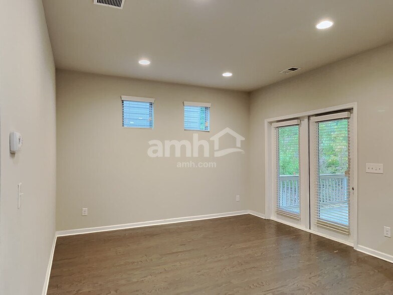 Building Photo - 3727 Woodoats Cir