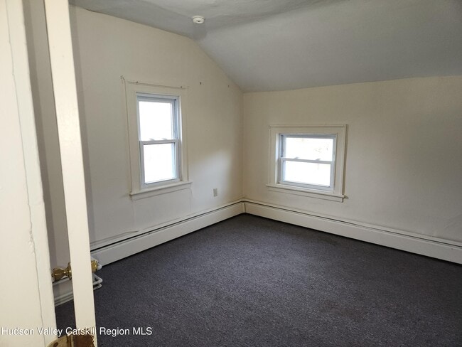 Building Photo - 5635-5639-5639 NY-82