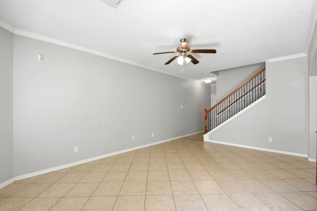 Building Photo - 930 Sterling Creek Cir