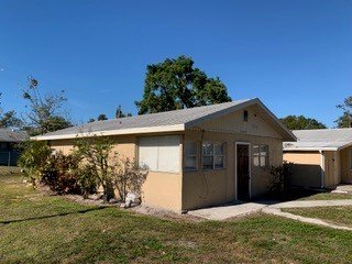 Building Photo - 2005-2011 Bayshore Rd