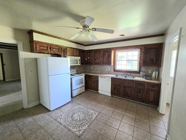 Building Photo - 3316 E Princeton Rd