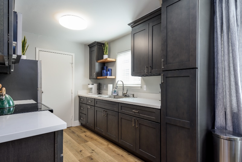 Building Photo - 1176 King St