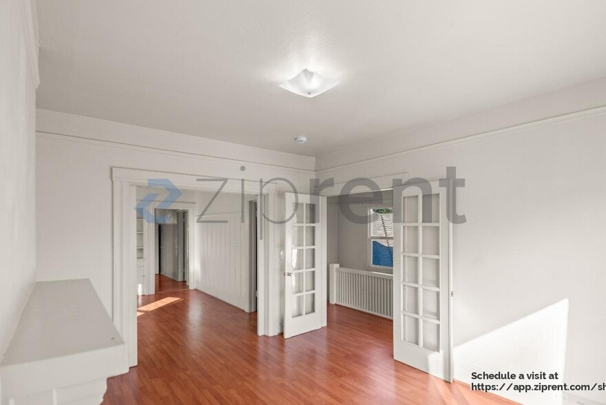 Building Photo - 848 Mead Ave