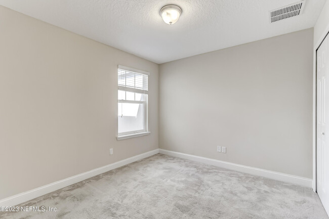 Building Photo - 151 Nelson Ln