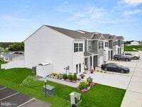 Building Photo - 37 Wisdom Ln