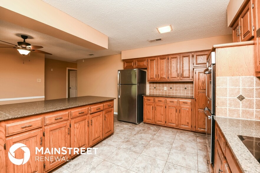 Building Photo - 4614 Branchview Dr