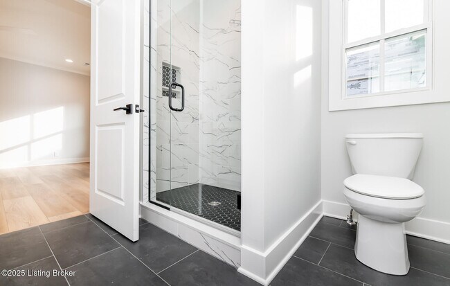 Building Photo - 6100 Passionflower Dr