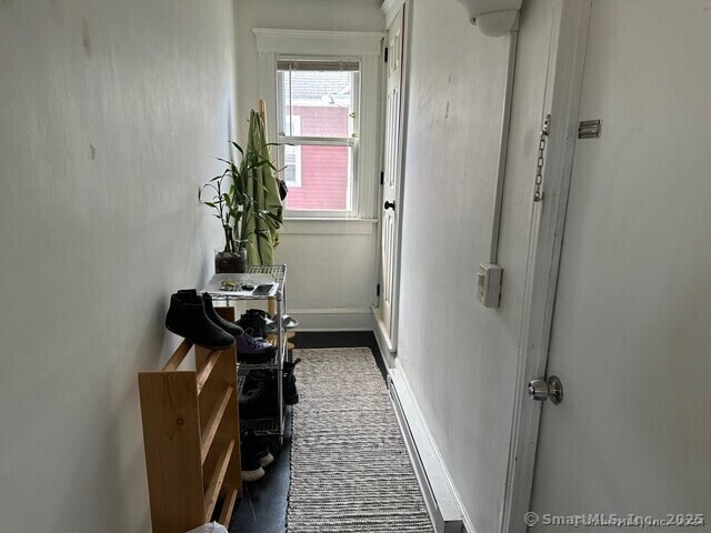 Building Photo - 22 Donahue Pl
