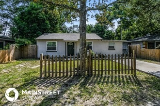 Building Photo - 9155 5th Ave