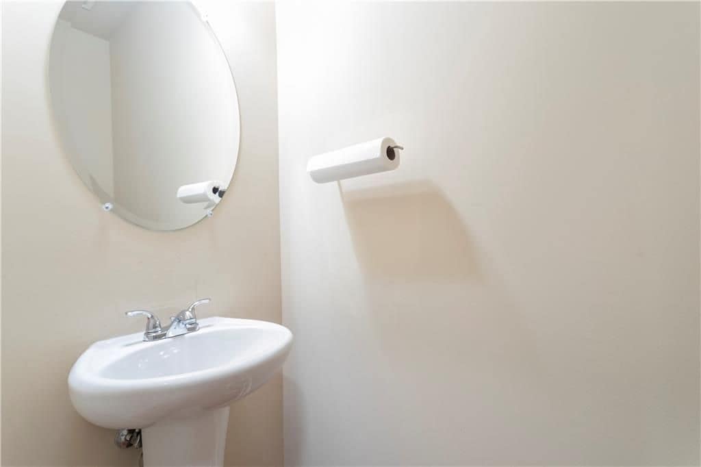 Building Photo - 2394 Whiteoak Ct SE