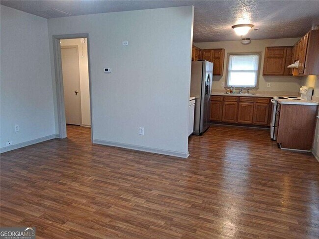 Building Photo - 1063 Pleasant Hill Rd