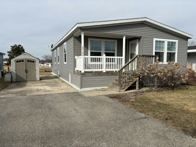 Primary Photo - 25764 Merion Dr