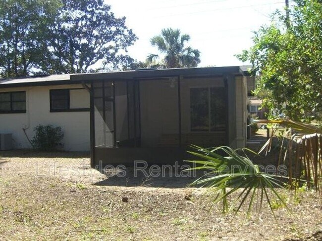 Building Photo - 3031 Cesery Blvd