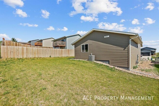 Building Photo - 5339 Coal Bank Dr