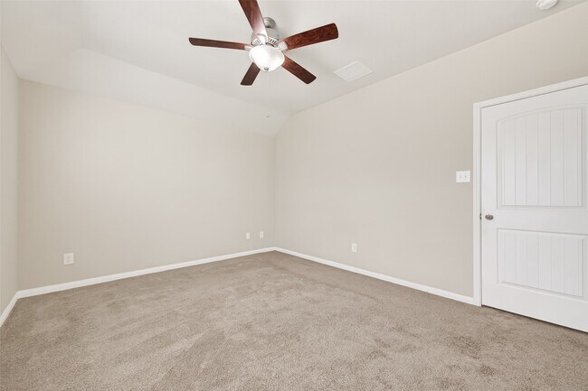 Building Photo - 5739 Manning Crk Trl