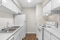 Building Photo - Serena Forest Apartments