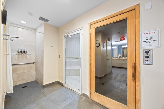 Building Photo - 6365 Collins Ave