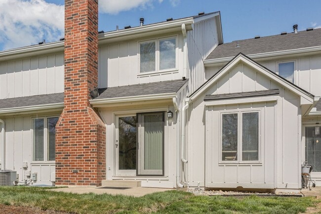 Building Photo - 11624 Bluejacket St