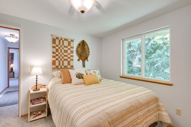 Building Photo - 131 N Mardell Ave