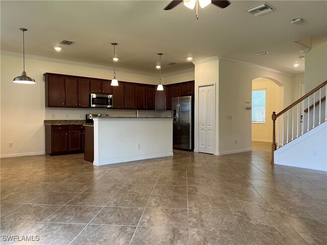 Building Photo - 2054 Minneola St