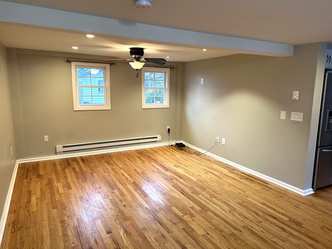 Building Photo - 11 Upper Malletts Ln