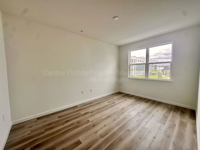 Building Photo - 1220 Southstation Pl