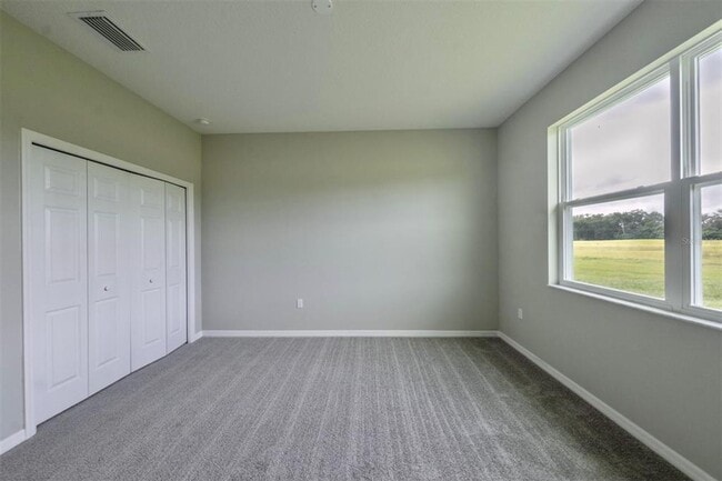 Building Photo - Executive 4/3 Rental