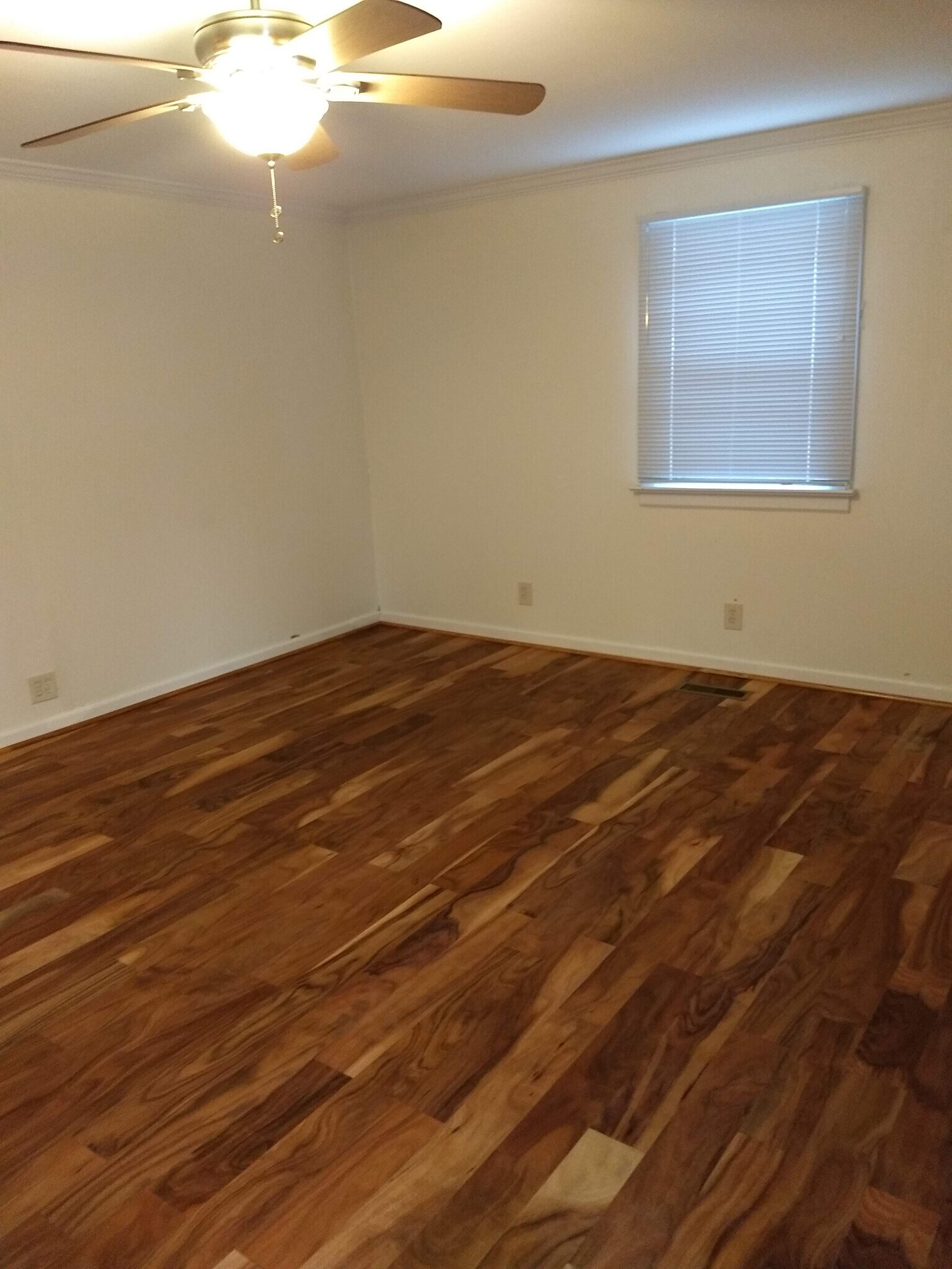 Building Photo - 8806 Gayton Rd