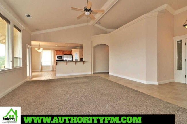Building Photo - 997 Rollingview Dr