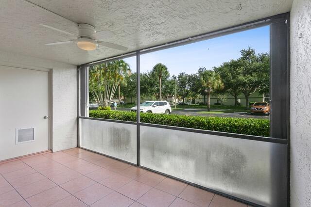 Building Photo - 6479 Chasewood Dr