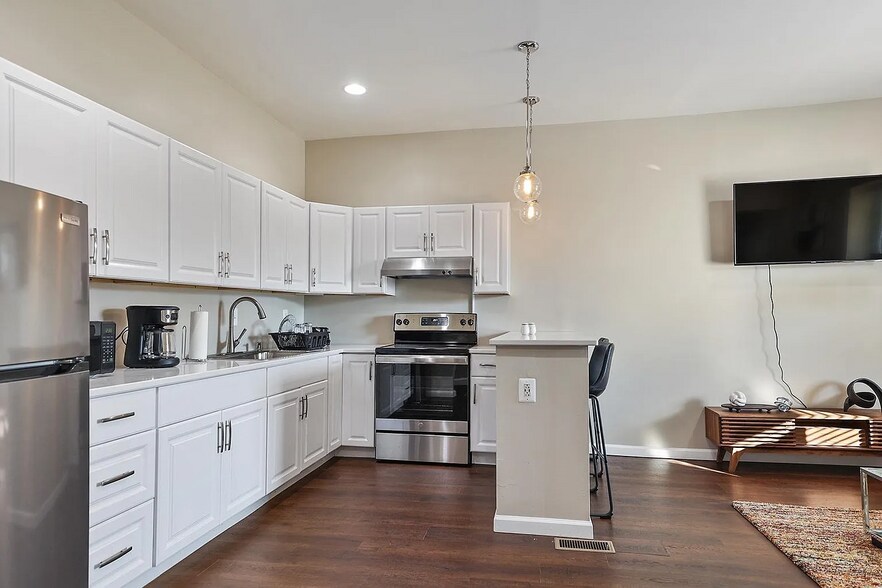 1st Floor Apartment Unit - 5641 Cates Ave