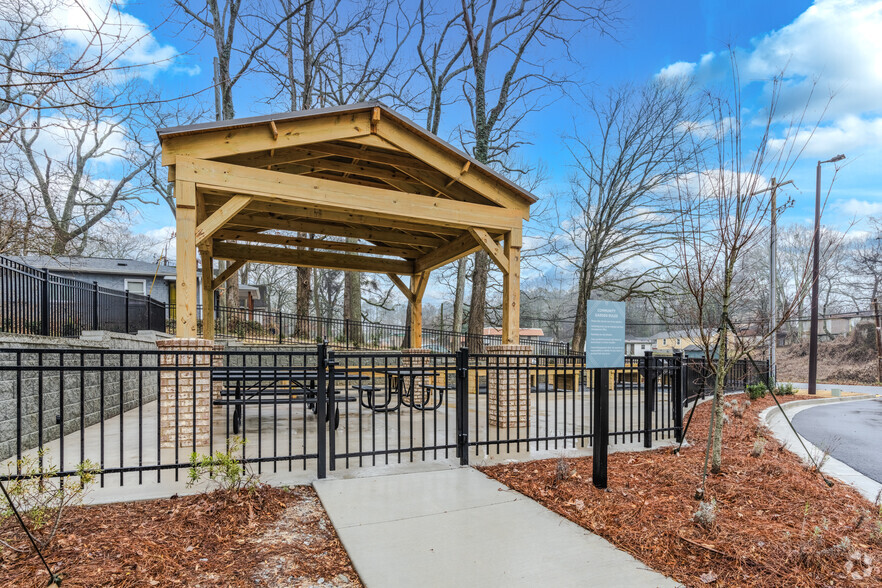 Pavilion Area with Grills - The Mallory Apartments 55+ Active Adult