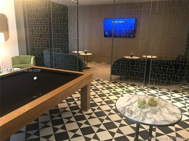 Building Photo - 801 S Miami Ave