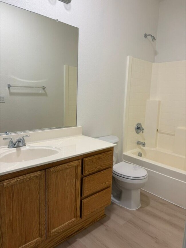 Building Photo - 3 bed 2 Bath 12 Bridges Home Lincoln, CA