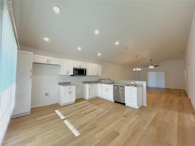 Building Photo - 1017 Carnegie Dr