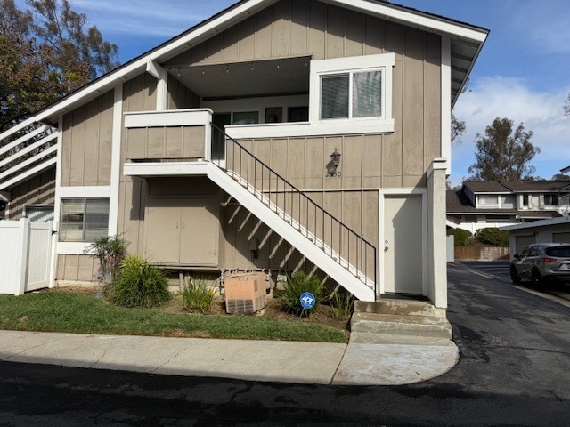 Building Photo - 2330 Coventry Cir