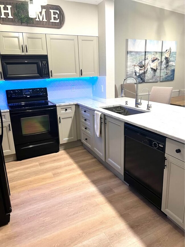 Building Photo - 20310 Estero Gardens Cir